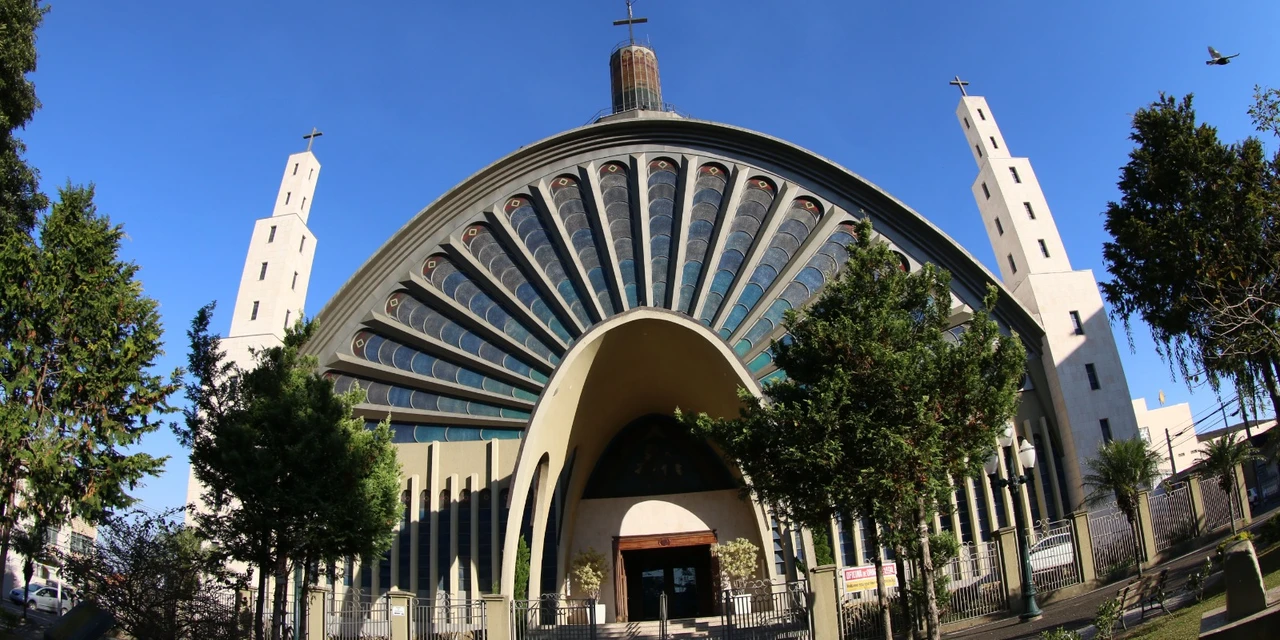 Escola de Teologia forma turma de leigos na Catedral Sant'Ana nesta sexta (14)