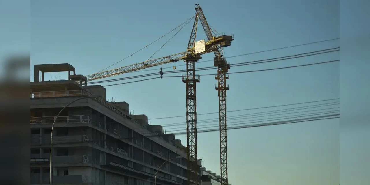 Informe Bazacon: Ministério avança na divulgação de instrumentos da NIB para a indústria da construção civil