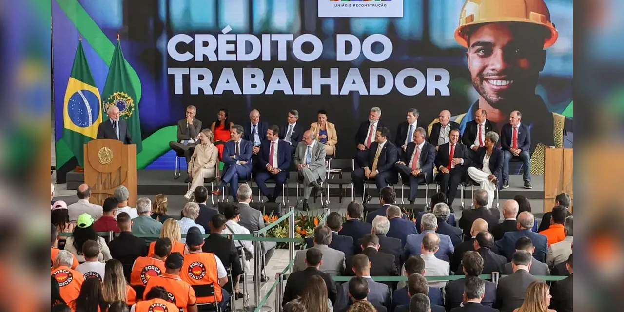 Governo federal autoriza uso do eSocial para ofertar consignado a empregados CLT