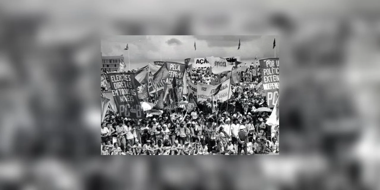 Artigo: '40 anos pela democracia', por Oliveiros Marques