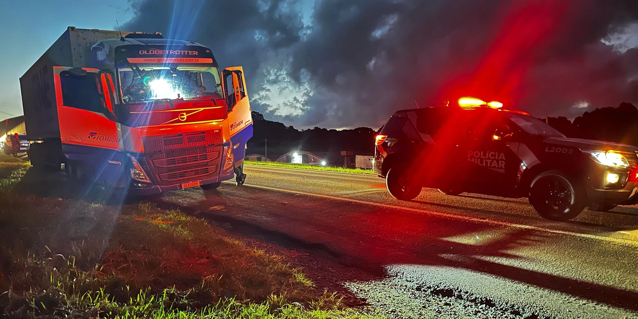 Polícia Militar apreende 2,5 mil cigarros eletrônicos contrabandeados no Paraná