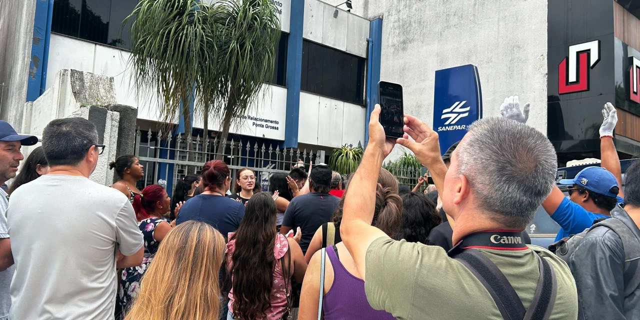 Sanepar tem 24 horas para normalizar abastecimento, decide Justiça