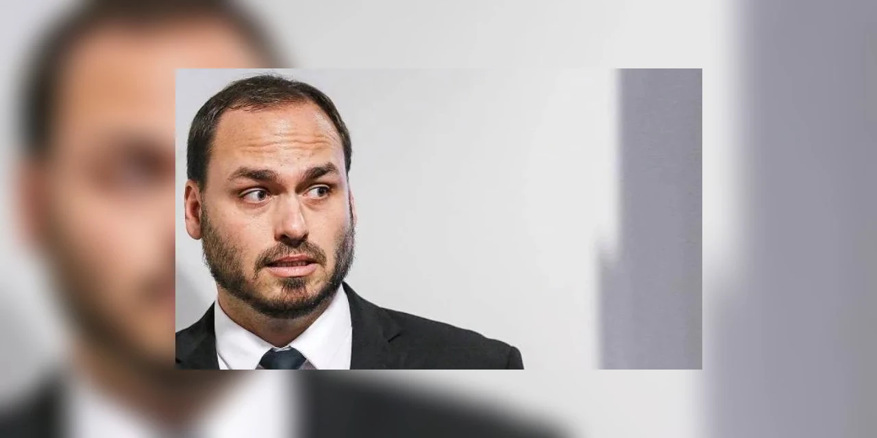 "Peço a todos orações e que torçam para que tudo dê certo"; Carlos Bolsonaro atualiza estado de saúde do ex-presidente