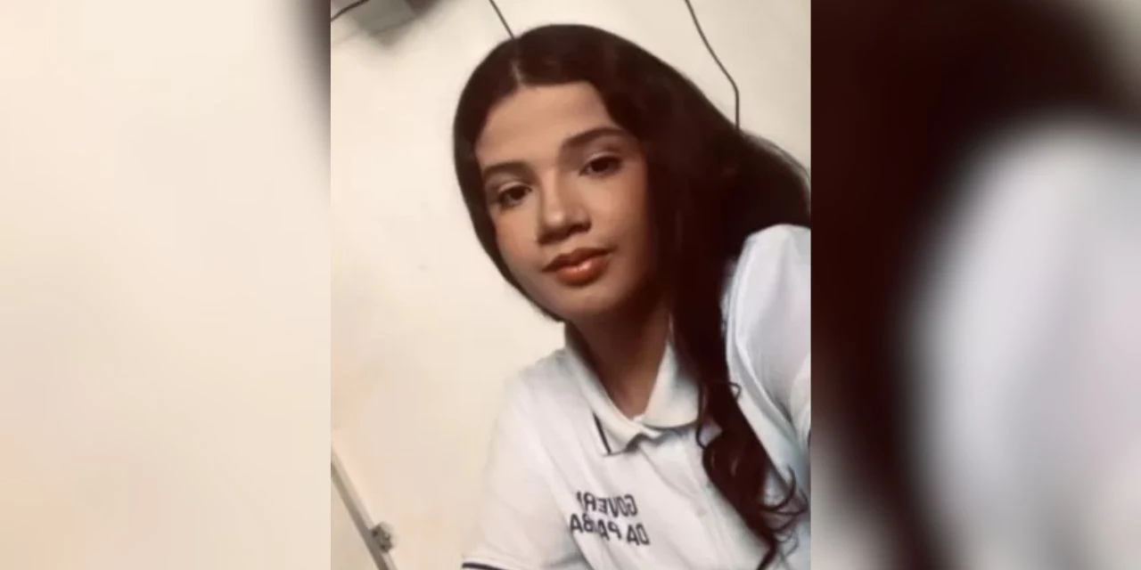 Adolescente morre ao mexer no celular após o banho