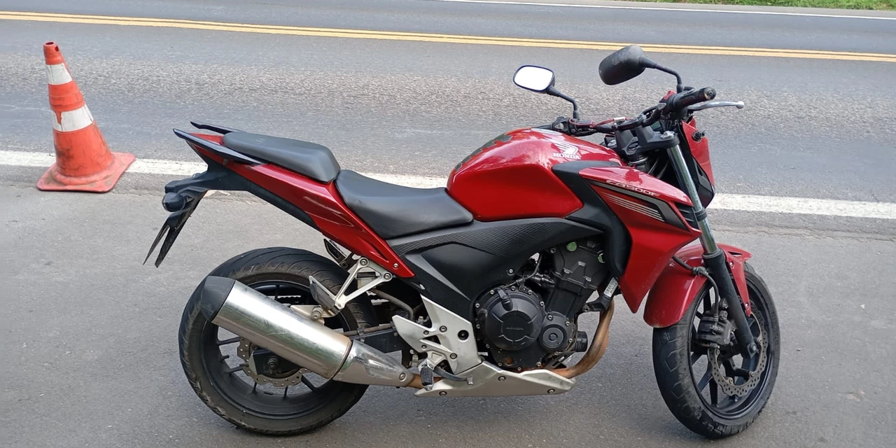 Idoso fica ferido após cair de moto na PR-151, em Sengés