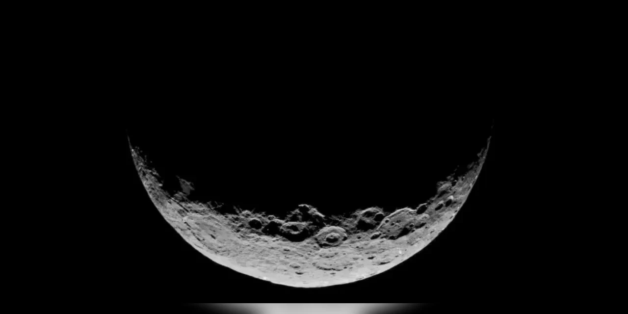 Asteroide pode atingir a Lua e abrir uma cratera