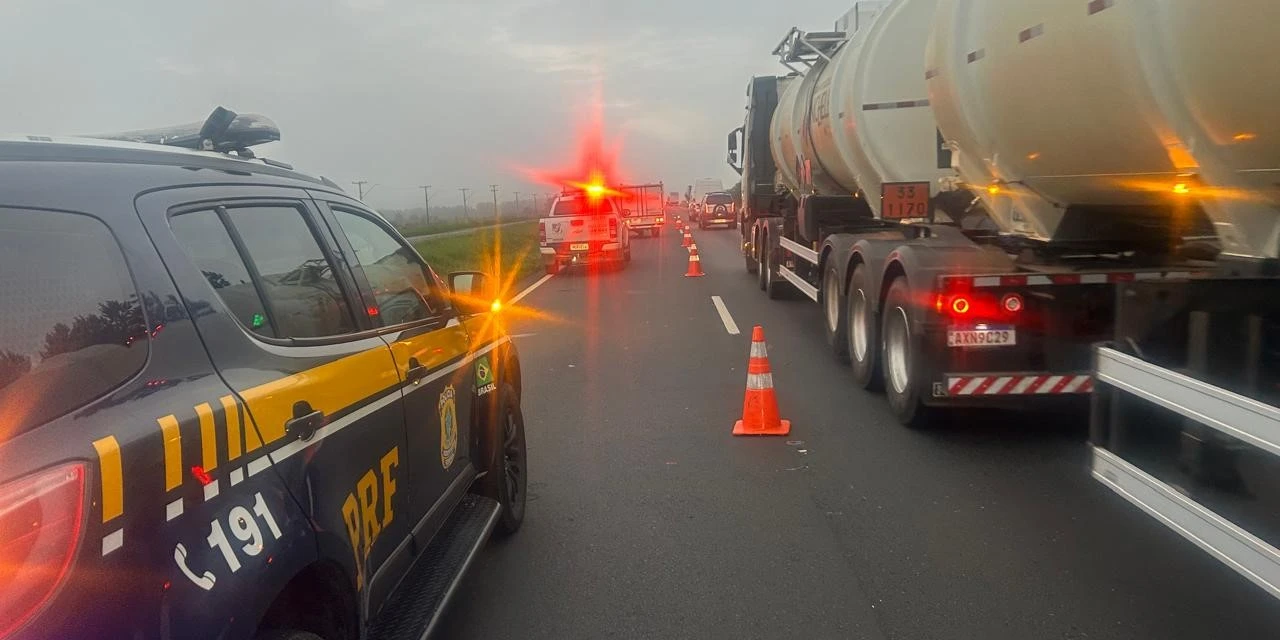 Homem morre após ser atropelado na BR-376