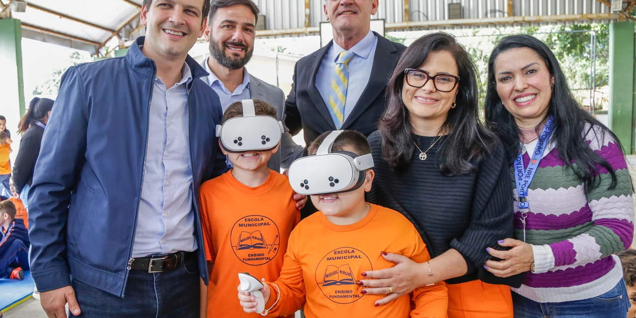 Ensino sobre segurança no trânsito nas escolas municipais de Curitiba ficará mais curioso com óculos de realidade virtual