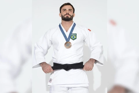 Medalhista olímpico de judô realiza seminário no Sepam