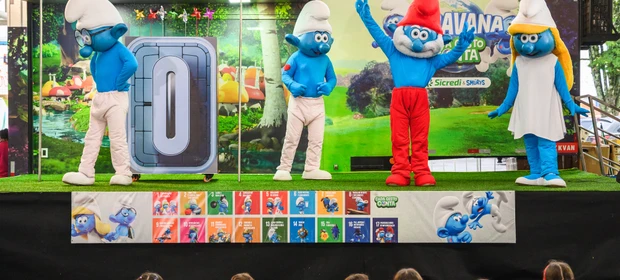 Caravana Sicredi & Smurfs leva conceitos de sustentabilidade e cidadania de forma lúdica para crianças de Ponta Grossa