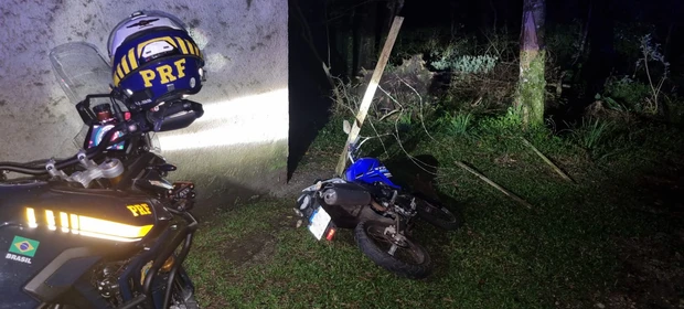 Vídeo: PRF apreende mais de 18 quilos de droga após perseguição na BR-277