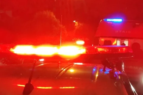 Adolescente é baleado após invasão de residência em Carambeí