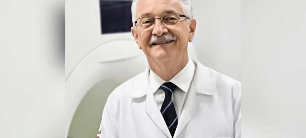 O médico radiologista Sebastião Cezar Mendes Tramontin conta sobre sua trajetória profissional