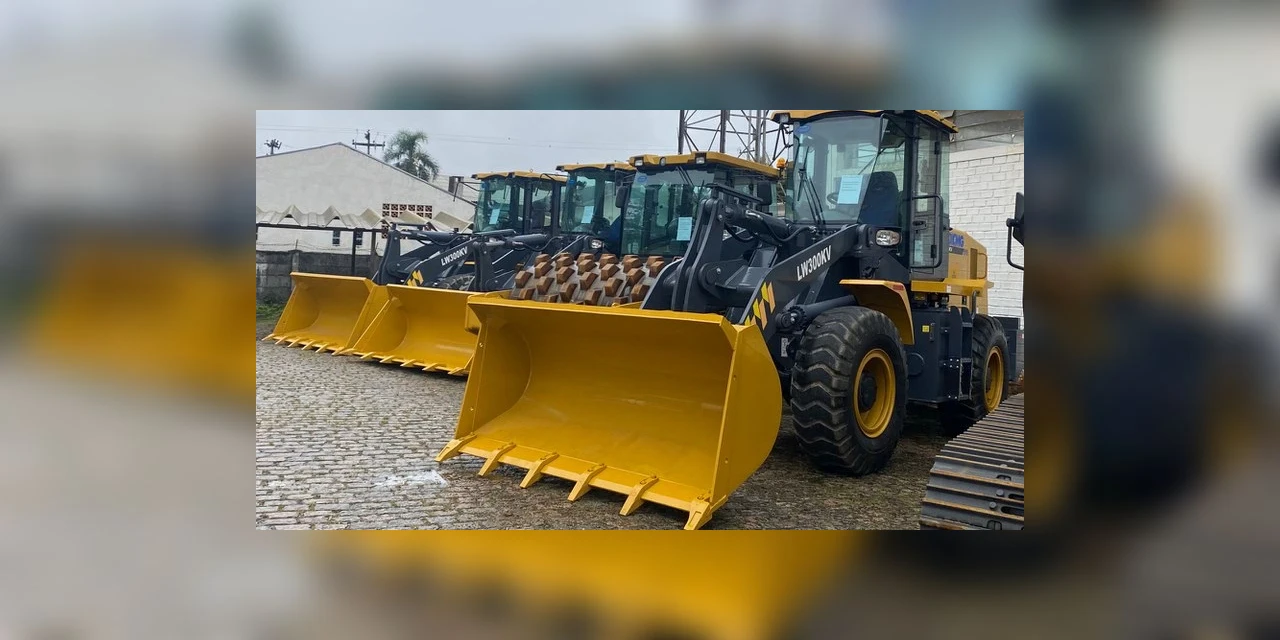 Mapa entrega máquinas agrícolas a 14 municípios do Paraná