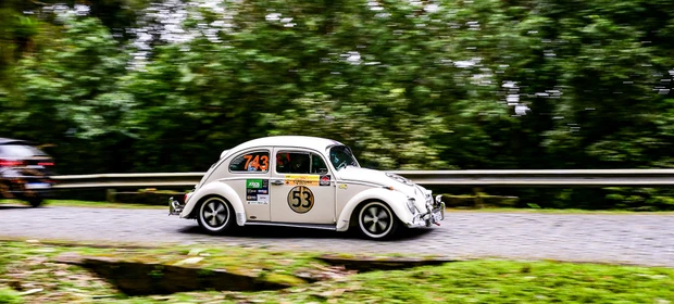 38ª edição do Rally da Graciosa reúne 50 carros e centenas de espectadores