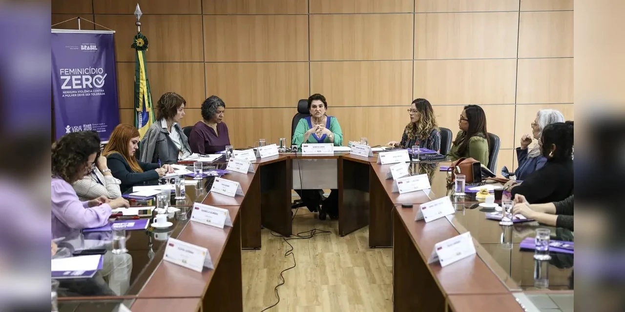 Mais de 86 mil denúncias de violência contra a mulher são registradas pelo 'Ligue 180' até julho