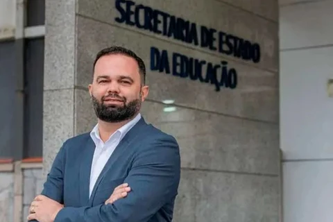 Roni Miranda, secretário de educação no PR, é o entrevistado deste sábado no Ponto de Vista