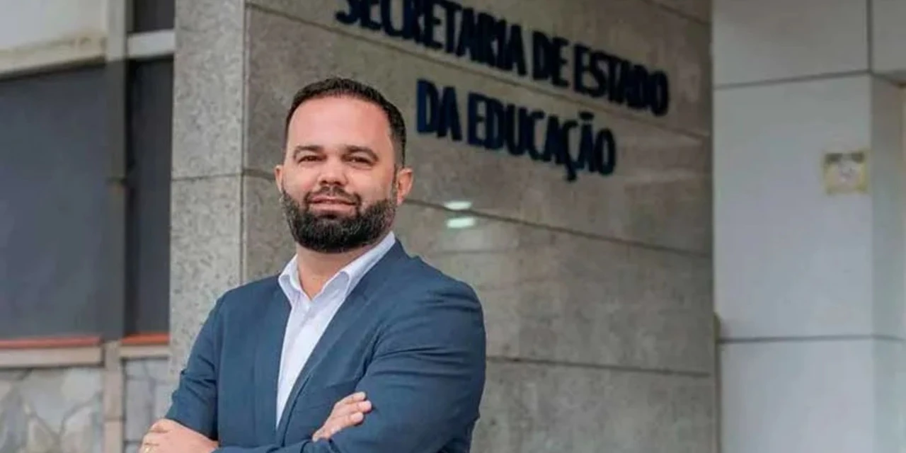 Roni Miranda, secretário de educação no PR, é o entrevistado deste sábado no Ponto de Vista