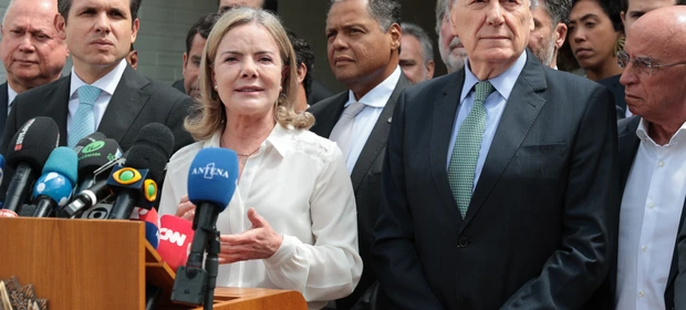 Gleisi Hoffmann destaca atuação em Brasília e reforça laços com o Paraná