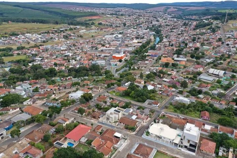 Efeito Trump: Tarifaço dos EUA leva ao desligamento de 200 trabalhadores em Jaguariaíva