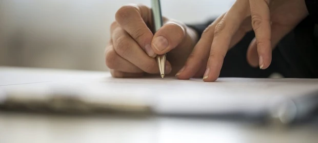 Com salários de até R$ 8,8 mil, prefeitura do PR abre processo seletivo com 28 vagas