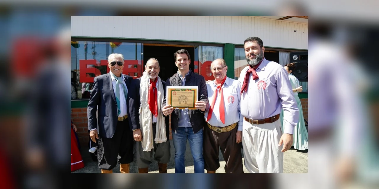 Prefeito Eduardo Pimentel participa da Abertura da 62ª Semana Farroupilha