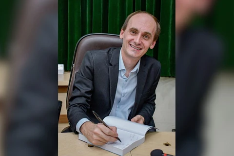 Historiador lança livro sobre a administração do prefeito “Tidoca” em Jaguariaíva