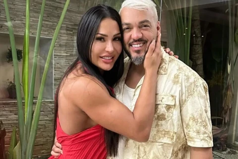 Gracyanne Barbosa pede suspensão de processo de divócio com Belo