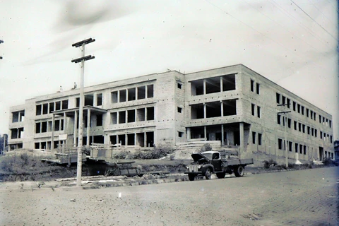 A história do prédio da UEPG que pouca gente conhece; veja fotos e entenda