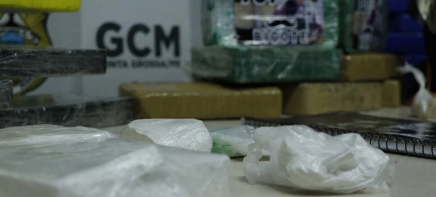Forças de segurança apreendem mais de 55kg de drogas em vila de PG
