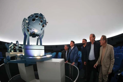 Com visita à Alemanha, Governo do Paraná avança em projeto de planetário de última geração