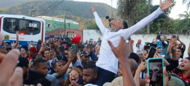 Rapper Oruam deixa a prisão após 69 dias por decisão do STJ