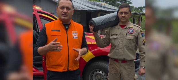 Prefeito de São João do Triunfo garante ajuda às famílias após granizo devastar município