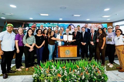 Lula sanciona lei que torna Pronaf e Plano Safra da Agricultura Familiar políticas de Estado