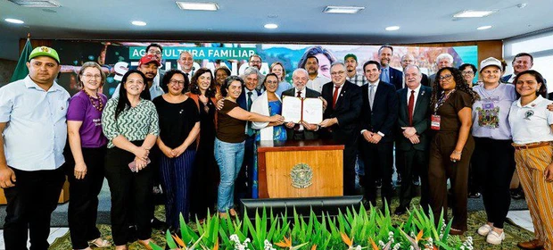 Lula sanciona lei que torna Pronaf e Plano Safra da Agricultura Familiar políticas de Estado