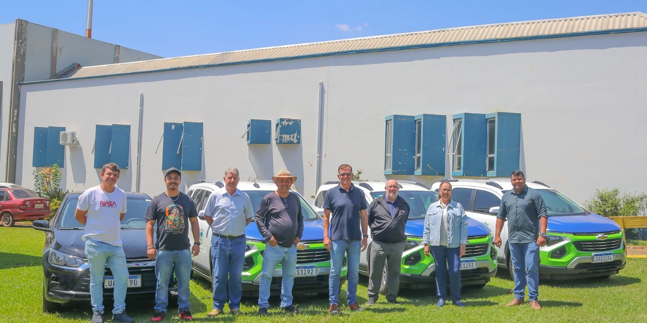 Prefeitura de Tibagi recebe quatro novos carros para a Saúde do município