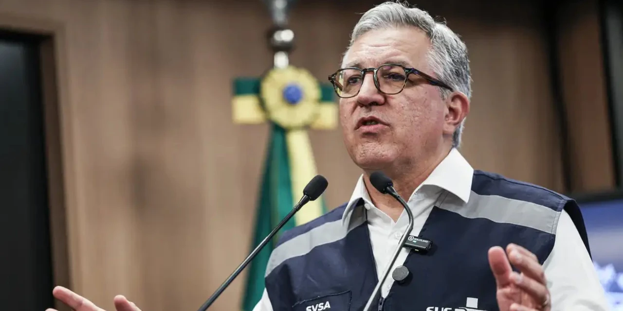 Intoxicação por metanol: casos suspeitos devem aumentar, diz ministro