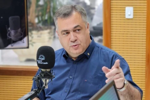 Beto Preto reforça que não há casos de intoxicação por metanol no Paraná, mas alerta para cuidados