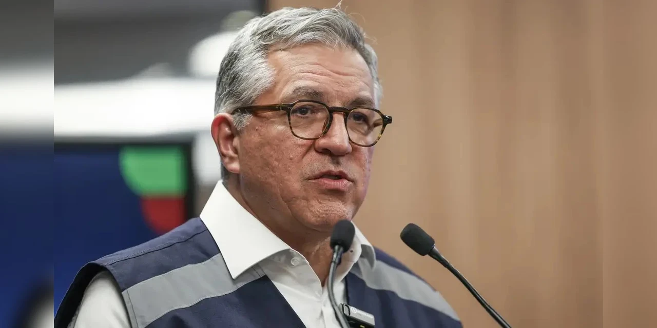 Ministro Alexandre Padilha afirma que antídoto contra metanol está garantido em toda rede de saúde