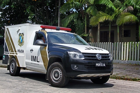 Tombamento de caminhão mata motorista na PR-151, em Carambeí