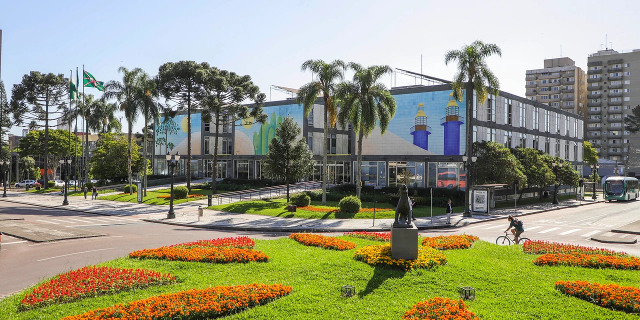 Prefeitura de Curitiba é classificada como "ótima" em ranking de transparência e lidera entre municípios do Sul