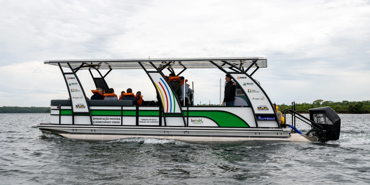 Itaipu apresenta primeiro barco 100% movido a hidrogênio verde do Brasil
