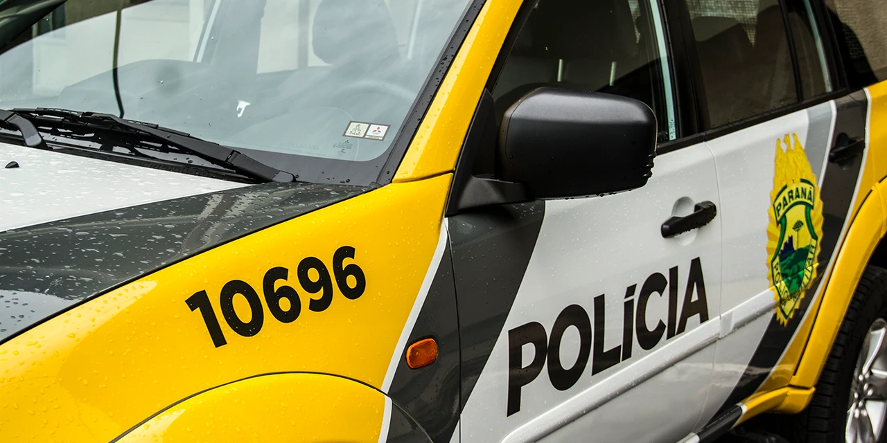 Homem agride mulher de 23 anos com socos e chutes e acaba preso em Carambeí
