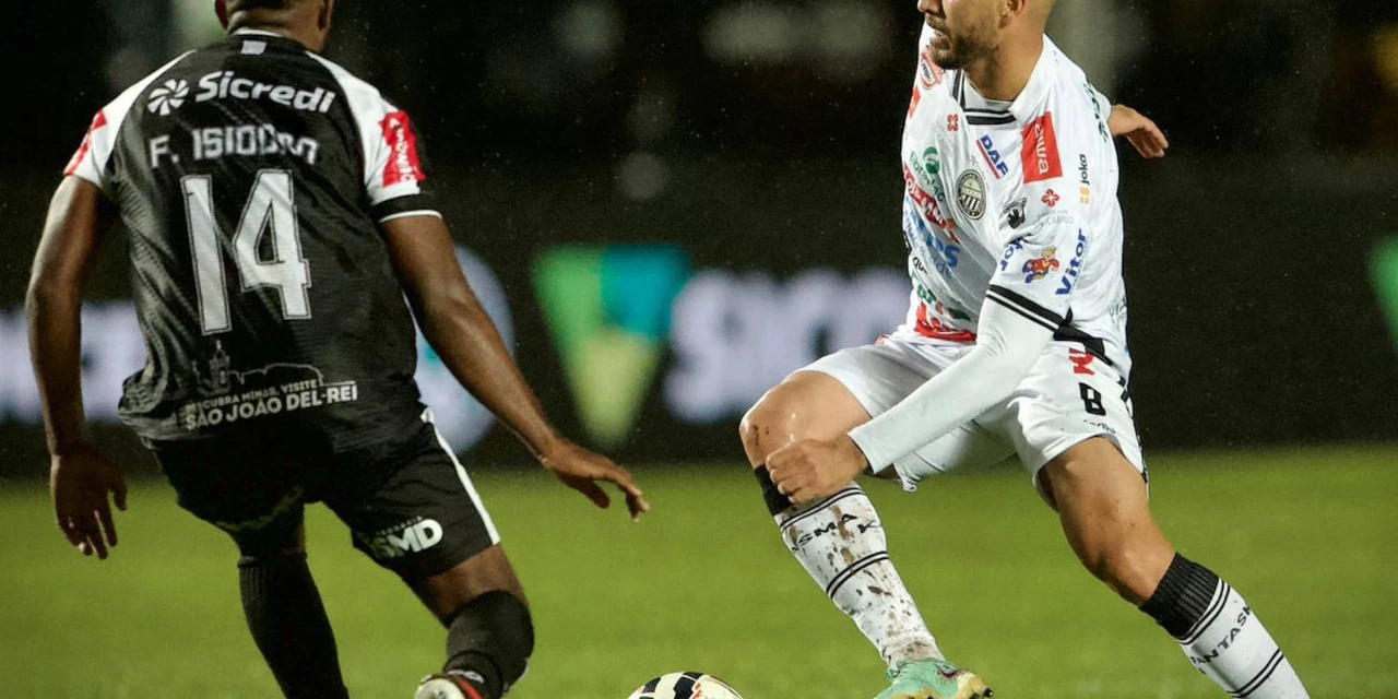 Operário é atropelado em casa e perde de 4 a 1 para o Athletic