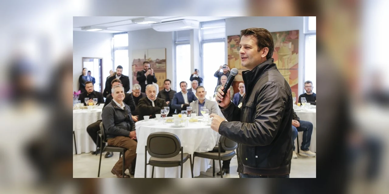 Encontro fortalece parceria da Prefeitura com igrejas em ações sociais e no Natal de Curitiba