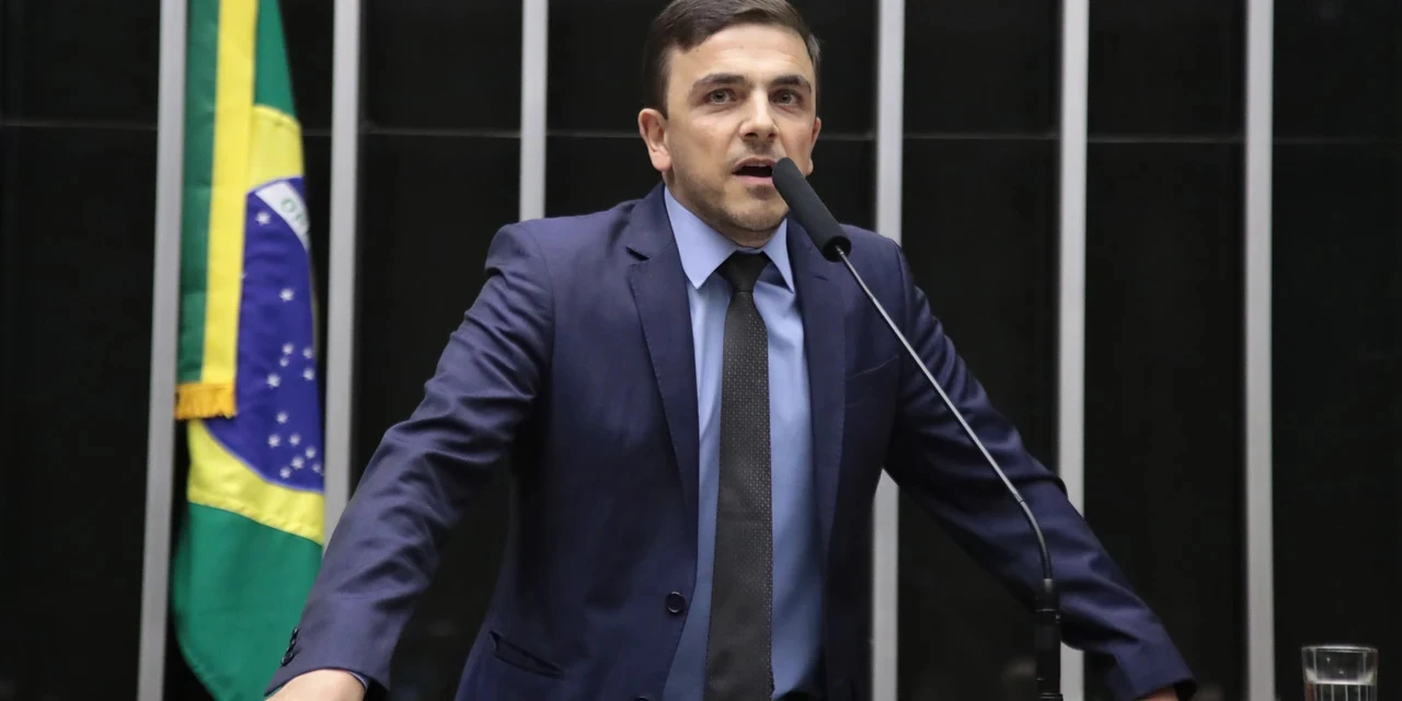 Aliel Machado fala sobre investimento de R$ 30 milhões para construção de 160 casas em Castro