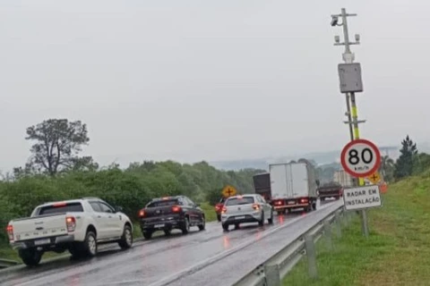 Fiscalização eletrônica com multa começa em rodovias da região na segunda-feira; veja os trechos