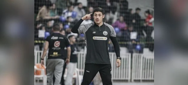 Contorno Futsal anuncia Higor Costa como técnico para o mata-mata da Chave Bronze