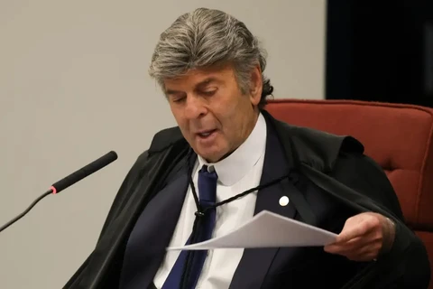 Fux pede vista e suspende julgamento de recurso de Moro contra Gilmar Mendes no STF