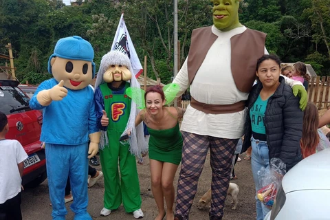 Foto: Família Caveiras PG